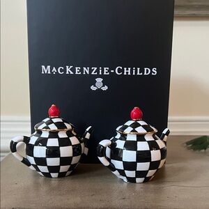 MacKenzie-Childs Teapot Salt & Pepper Set